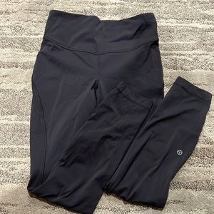 Lululemon Base Pace High-Rise Running Tight 25”.